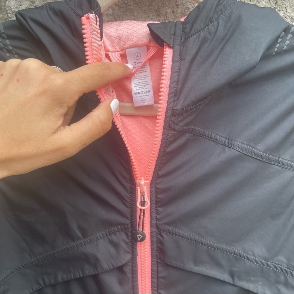 Ivivva by Lululemon Spring Seed Zip Up Wind Breaker Atlethic Jacket Size 14 - Picture 11 of 12